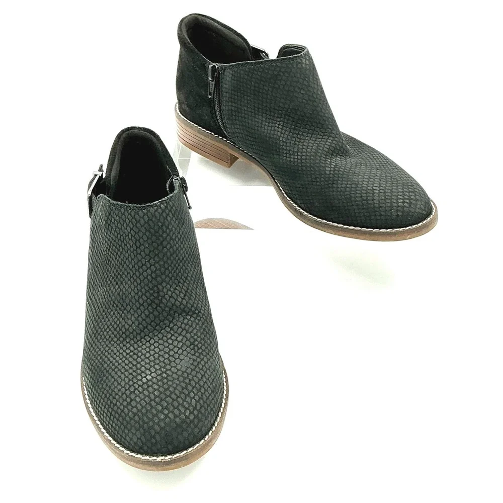 Clarks Collection Womens Size 10 Black Snakeskin Embossed Leather Ankle Booties
